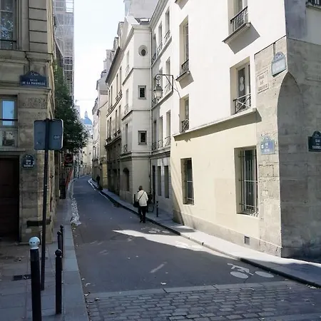 Studio Notre Dame Bievre Apartamento *