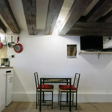 Apartamento Studio Notre Dame Bievre París